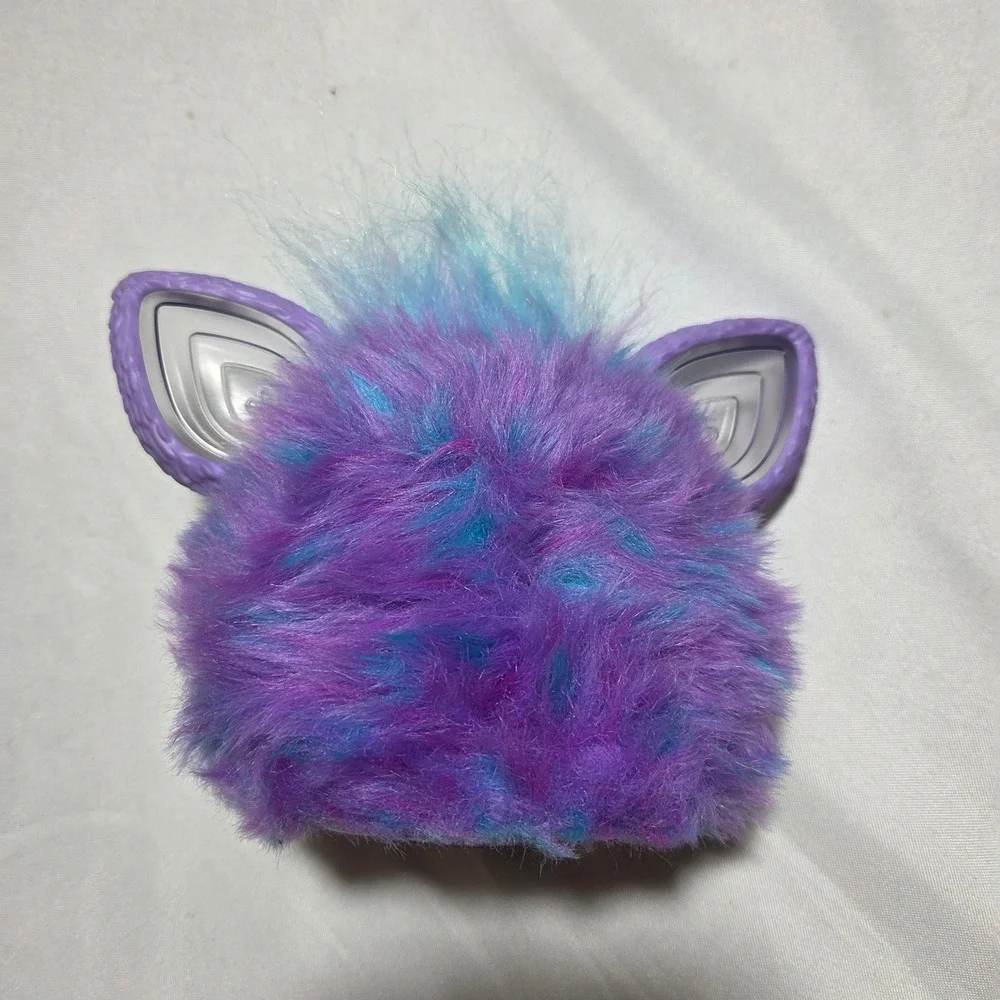 Hasbro Furby Interactive Plush Toy  Tie Dye 2023 Light Up‎ Ears F6743- Tested